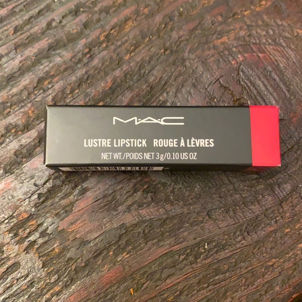 MAC LIPSTICK Lady Bug 510